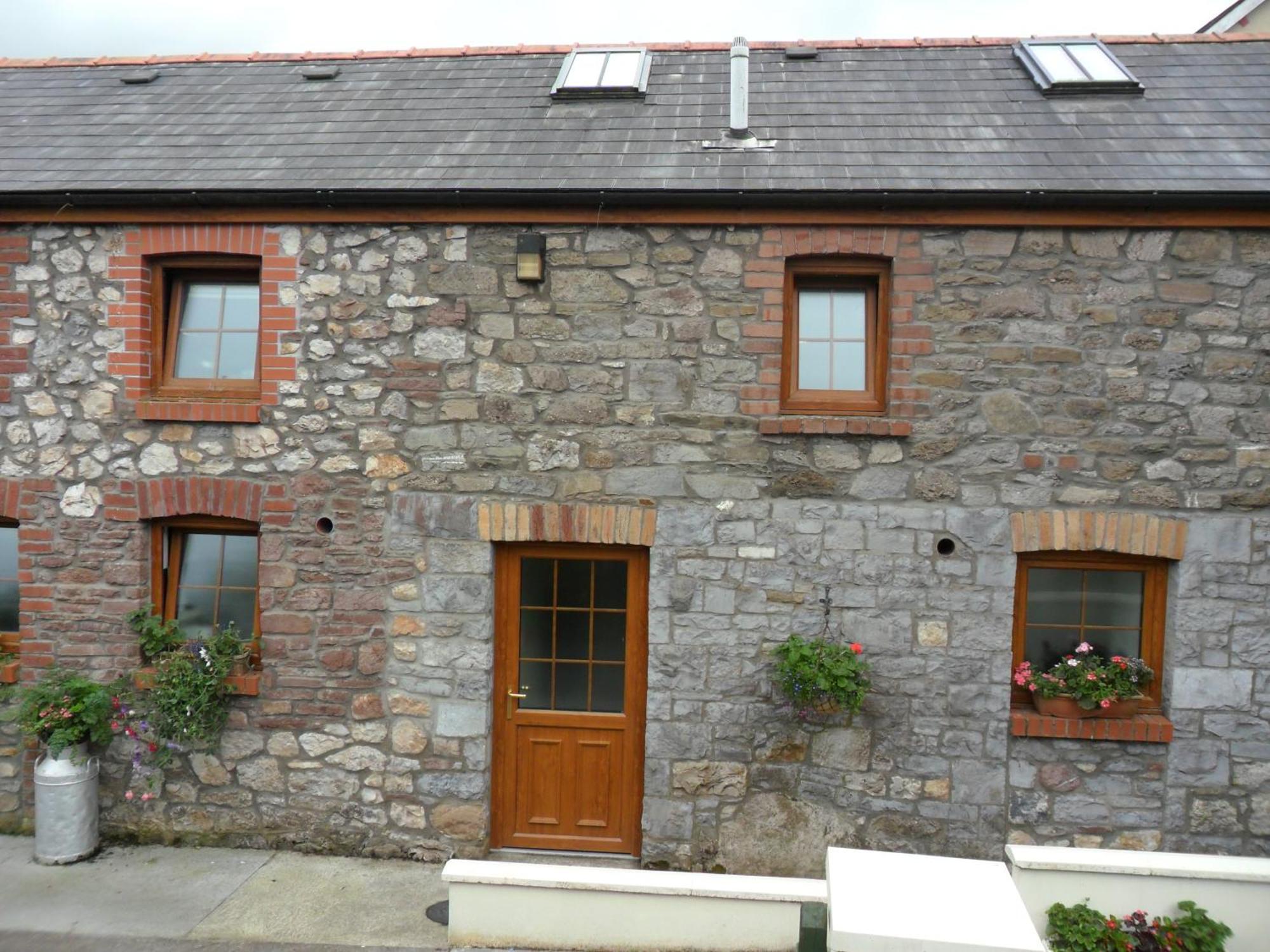 Stag Coach House Hotel Carmel Exterior photo